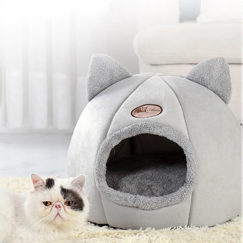 Deep Sleep Winter Cat Bed